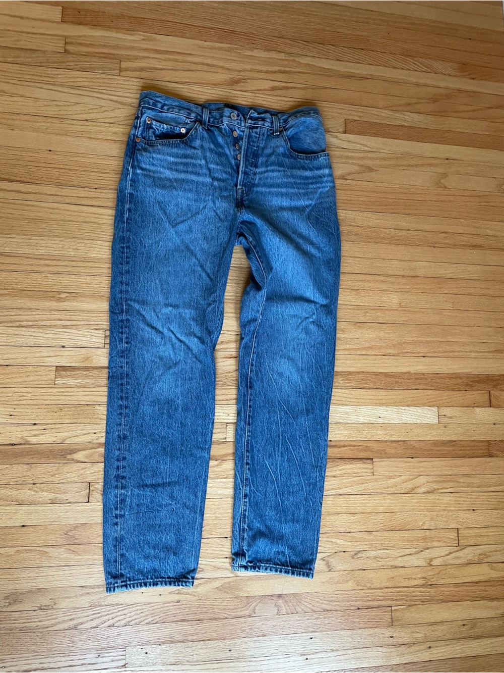Levi's Women's Straight-Leg Jeans — Medium Blue Wash
